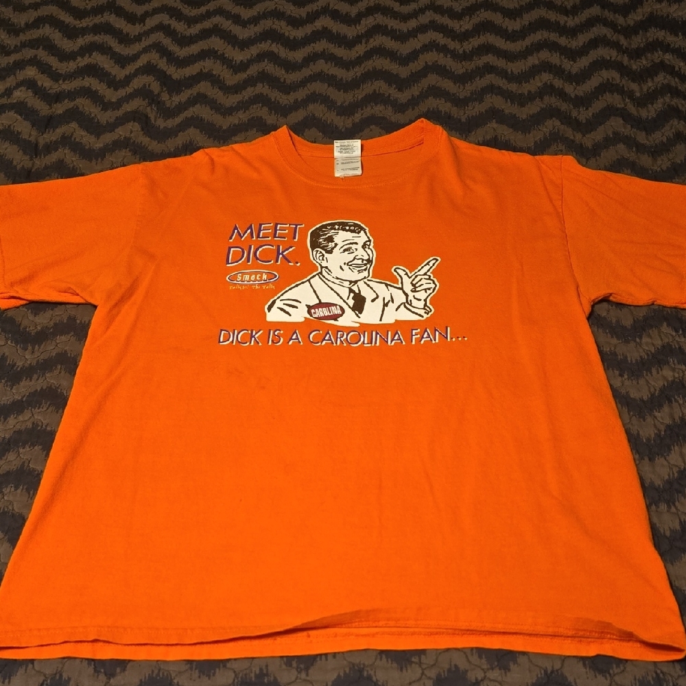 Gildan Orange Graphic Tee